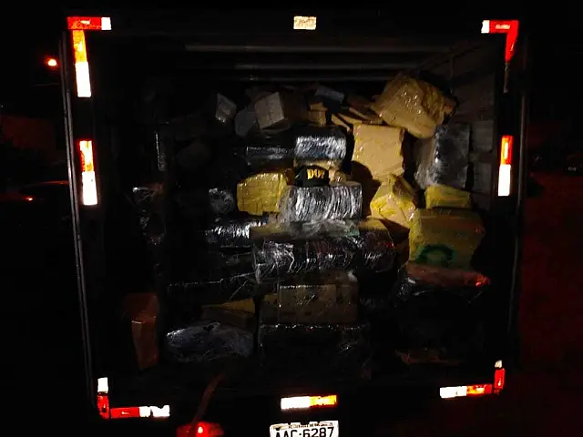 Polícia apreende dez toneladas de maconha na fronteira em MS