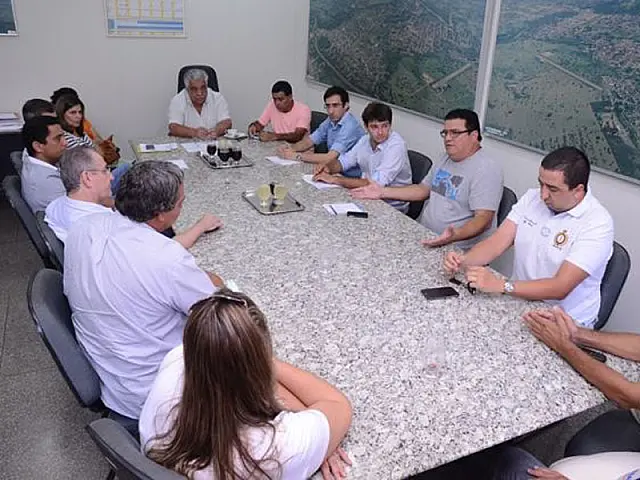 Reunião define soluções para sanar problemas no Hospital Regional de Aquidauana