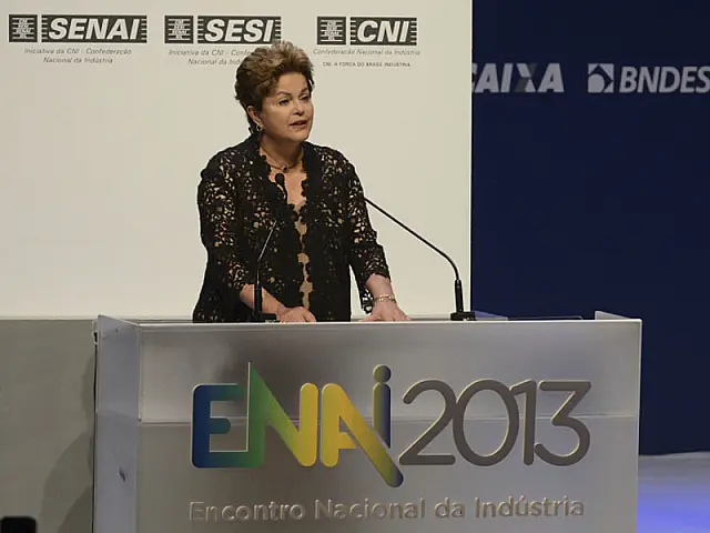 Dilma: concessões abrangerão ferrovias em 2014