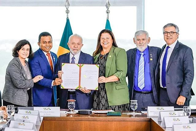 Lei que prioriza cuidado a pacientes com Alzheimer é sancionada