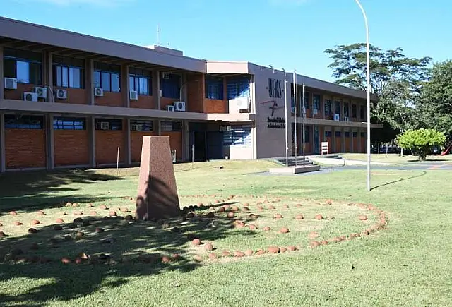 Polícia é acionada após ameaça de massacre em universidade de MS