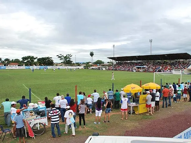 Futebol: Aquidauanense e Comercial se enfrentam hoje em jogo decisivo