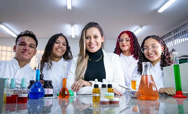 Alunos de escola estadual da Capital produzem ciência com incentivo da Fundect