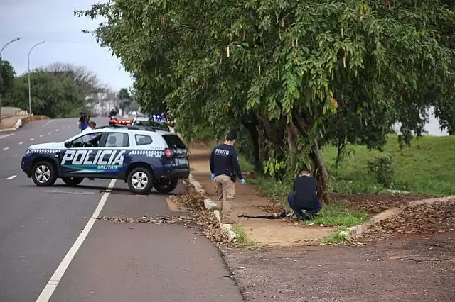 Homem é esfaqueado nove vezes em pontilhão na Capital