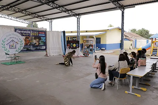 Professores de Anastácio participam de formação do programa MS Alfabetiza
