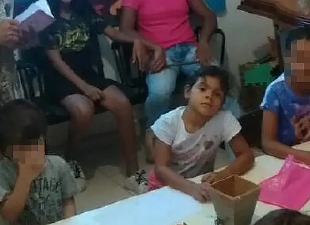 Pescadores fazem vaquinha para ajudar família de menina que se afogou no rio Miranda