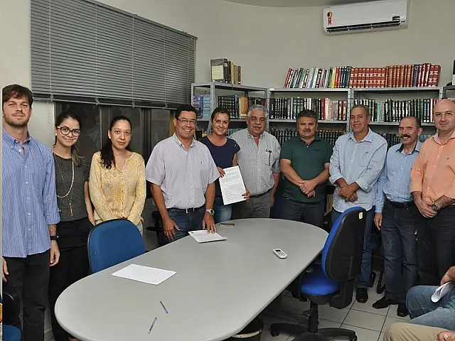 Municípios firmam acordo para manutenção de aterro sanitário em Anastácio