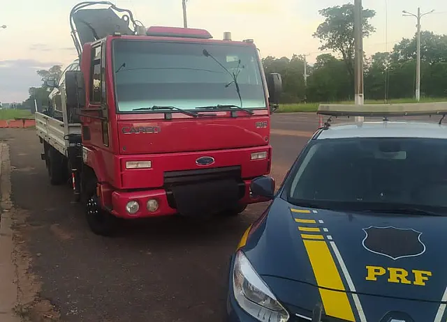 Caminhão com placas do Exército Brasileiro, clonadas, é apreendido