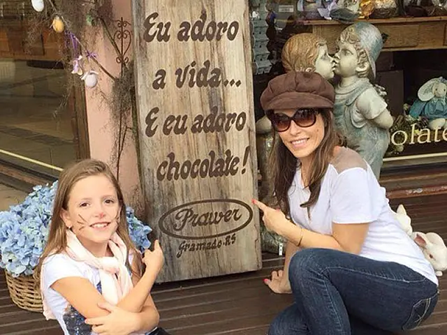 Mãe e filha morrem em acidente; pai está internado