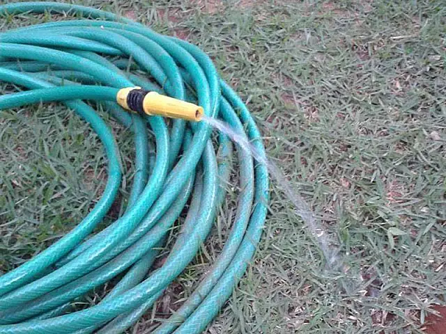 Moradores reclamam da falta de água em alguns bairros de Anastácio