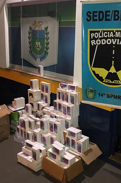 Polícia apreende R$ 400 mil em celulares, games e receptores em MS