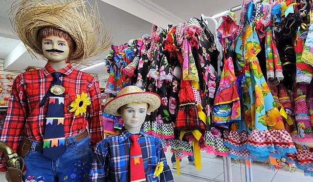 Trajes de festa junina têm variação de preços de até 314% em Campo Grande