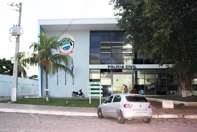 Assaltante é morto por policial aposentado ao invadir casa