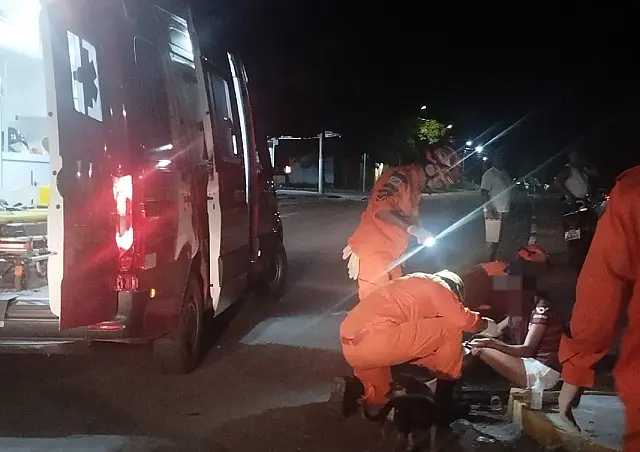 Motociclista de 18 anos fica ferida em colisão com carro no bairro Cristo em Corumbá