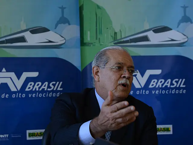 Governo adia leilão do trem de alta velocidade em um ano