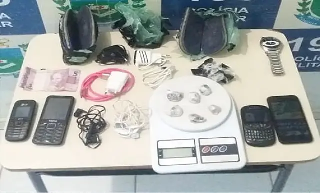 Dupla foi contratada por R$ 150 para jogar celulares e drogas no presídio de Aquidauana