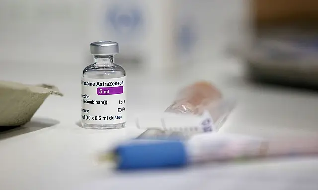 Fiocruz antecipa entrega de 3 milhões de doses ao Ministério da Saúde