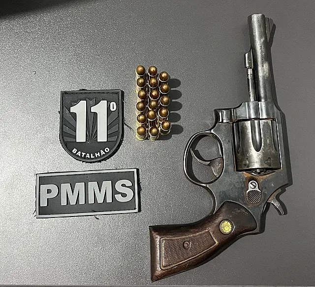 Homem é preso por posse irregular de arma em Bela Vista