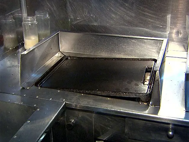 Cliente é queimado em chapa por não pagar lanches, diz Polícia Civil