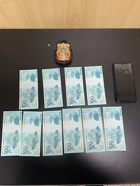 Agência dos Correios denuncia e homem é preso com R$ 1 mil em notas falsas em MS