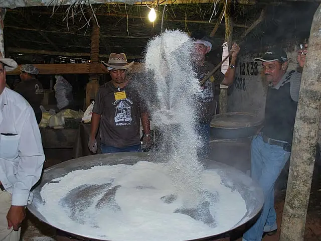 Festa da Farinha: culinária típica é o destaque, segundo internautas