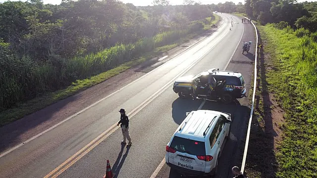 Motociclista morre após bater em guard-rail na BR-262