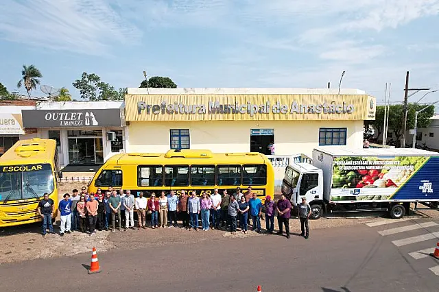 Anastácio incorpora dois novos ônibus ao transporte escolar