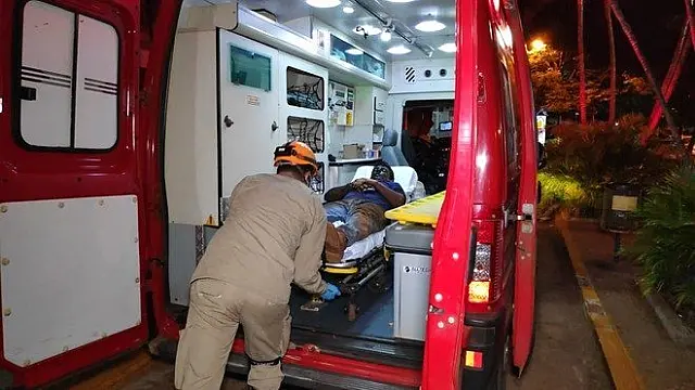 Borracheiro fica ferido após explosão de pneu