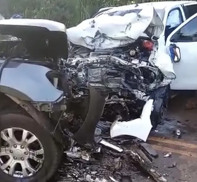 Colisão entre 2 veículos deixa um morto na BR-060