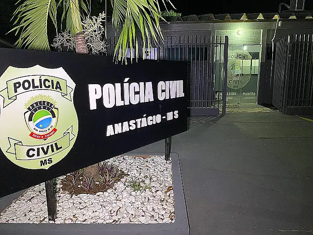 Mulher invade casa pela janela e furta diversos objetos em Anastácio
