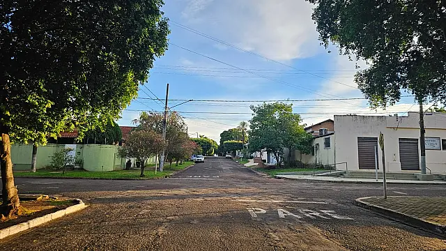 Chuva e sol marcam sábado com máxima de 34°C em Aquidauana