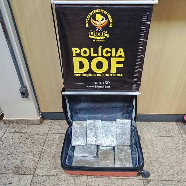 Mulher que seguia para o Amapá com quase três quilos de haxixe foi presa pelo DOF