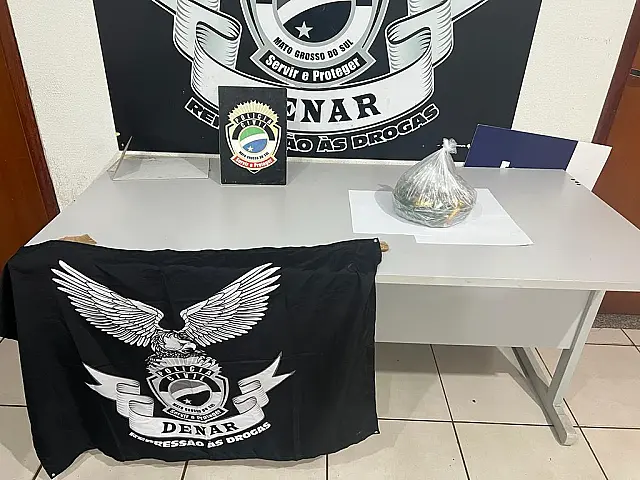 Bolivianos que transportavam cápsulas de cocaína no estômago são presos pela Polícia Civil