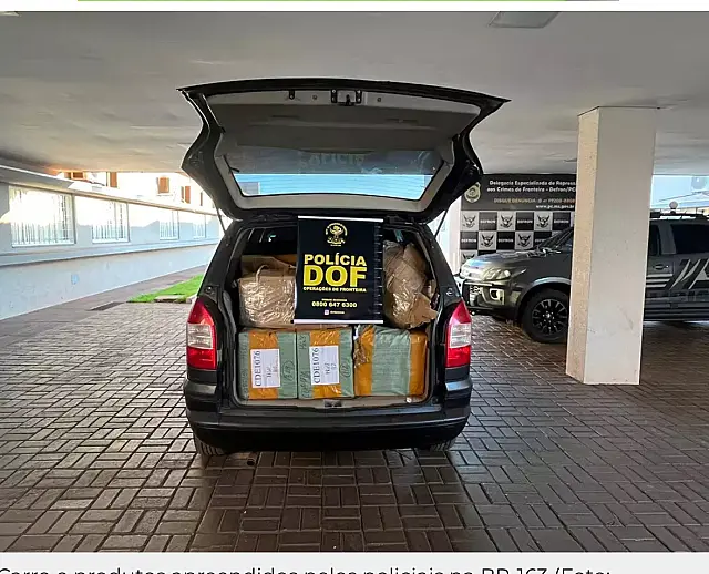 Carro é encontrado abandonado com R$ 341 em produtos contrabandeados