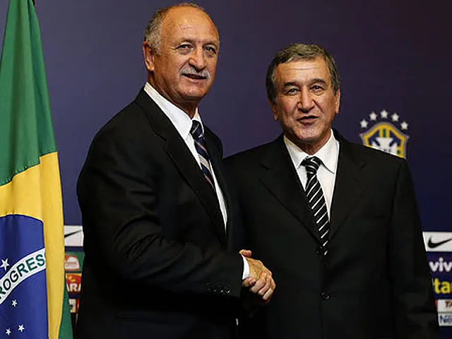 Felipão e Parreira admitem: conquistar a Copa é obrigação