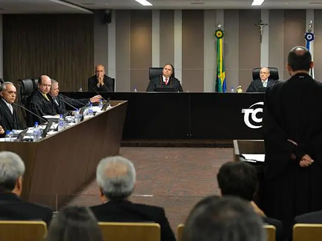 TCU recomenda rejeição das contas de 2014 do governo Dilma