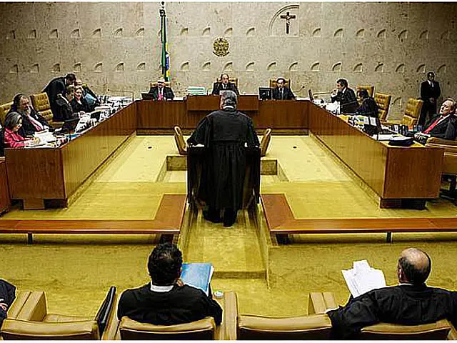 Supremo deve discutir julgamento do mensalão nesta quarta