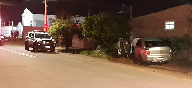 Homem é morto a tiros e duas pessoas ficam feridas na Capital