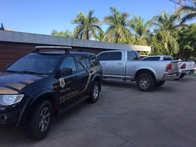 Dono de principal shopping paraguaio na fronteira com Brasil tem prisão decretada na Lava Jato