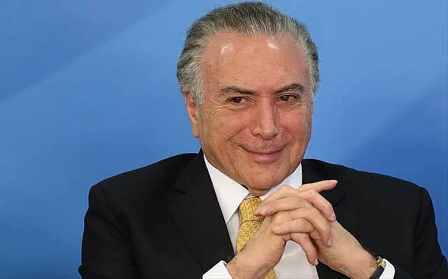 Com aumento de R$ 17, salário mínimo em 2018 será de R$ 954