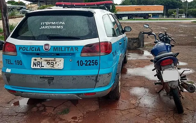 Adolescente de 16 anos é apreendido após furtar moto em Jardim
