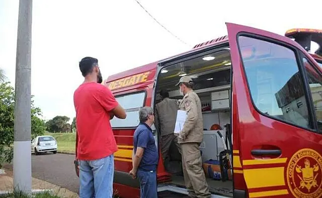 Peão é resgatado de avião após ser chifrado por vaca no Pantanal
