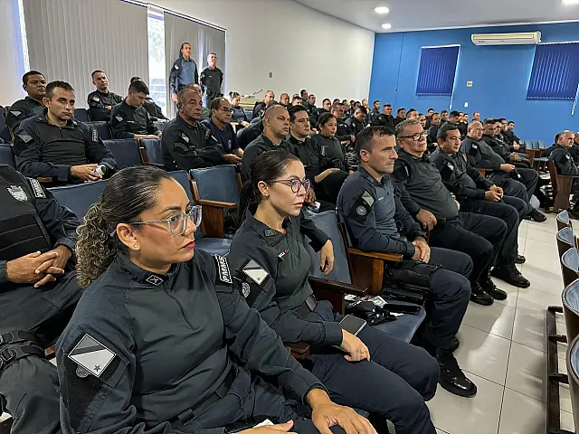 Batalhão de Polícia Militar realiza formatura geral