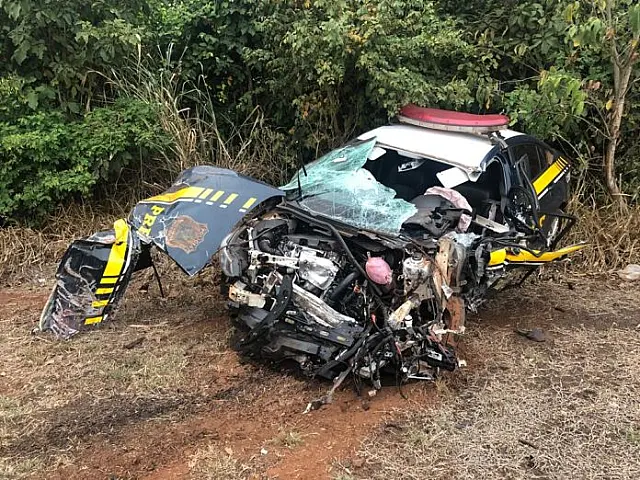 Acidente deixa viatura da PRF destruída na BR-163 entre Rio Brilhante e Nova Alvorada do Sul