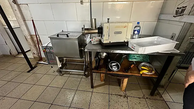 Carne imprópria para consumo é encontrada em açougue de Terenos