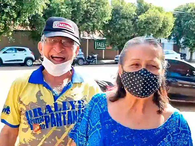 Casal de idosos vota em Aquidauana e diz que voto é sagrado