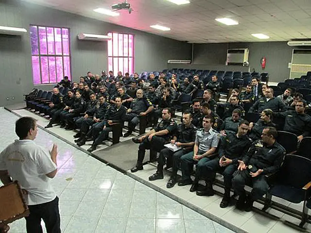 7º BPM realiza palestra e instrução com juiz e membros do Cartório Eleitoral