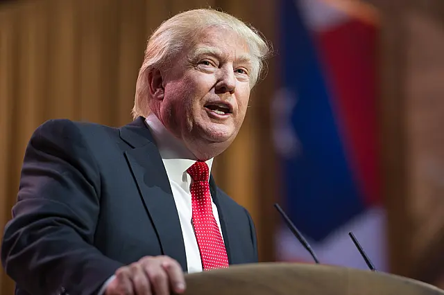 Nova política comercial de Trump é arriscada, acreditam especialistas