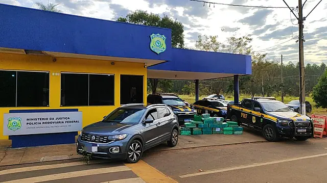 PRF apreende 513 kg de maconha em Três Lagoas