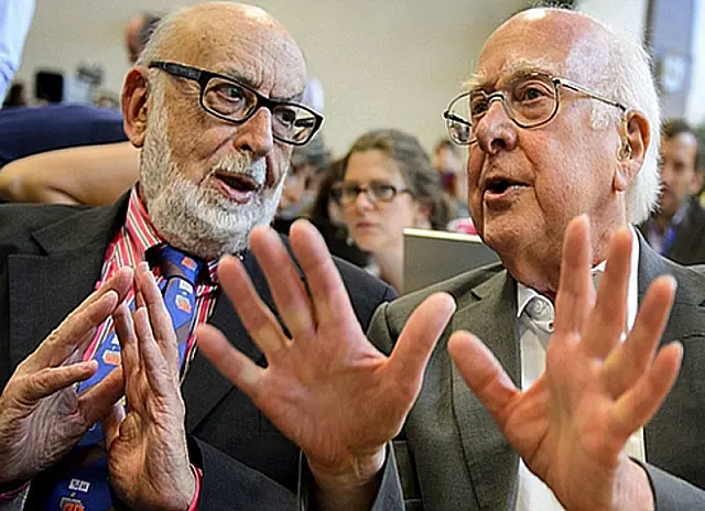 Pesquisadores que previram bóson de Higgs ganham Nobel de Física